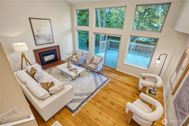 10827 159th Court NE, Redmond, WA 98052