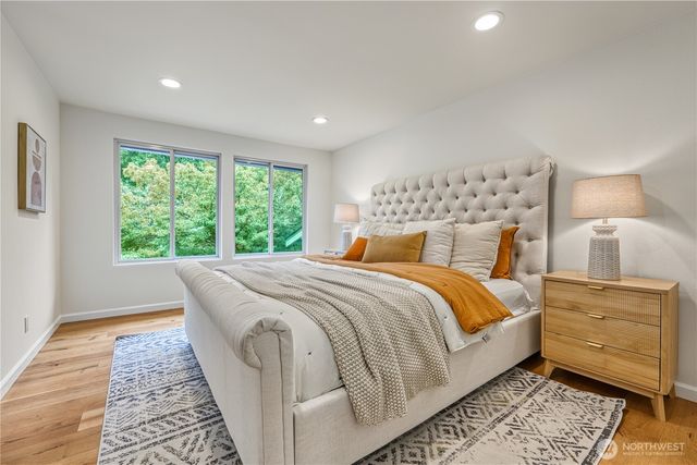 10827 159th Court NE, Redmond, WA 98052