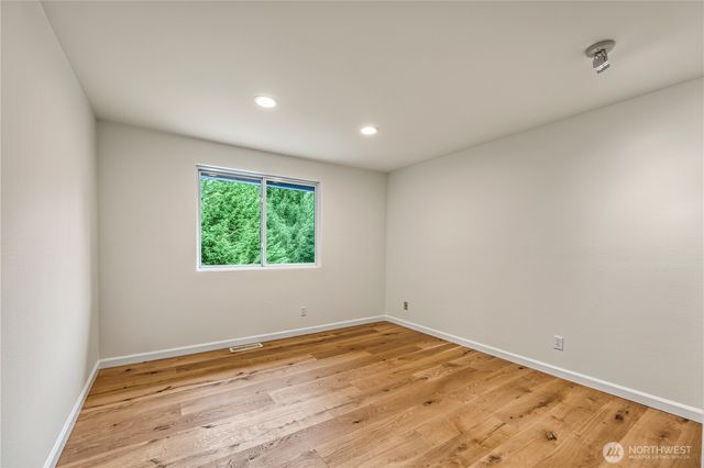 10827 159th Court NE, Redmond, WA 98052