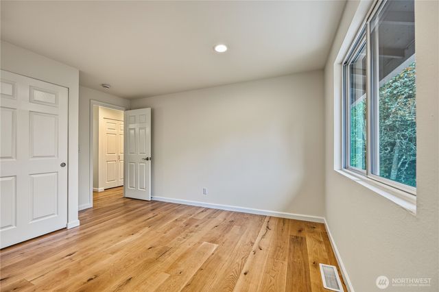 10827 159th Court NE, Redmond, WA 98052