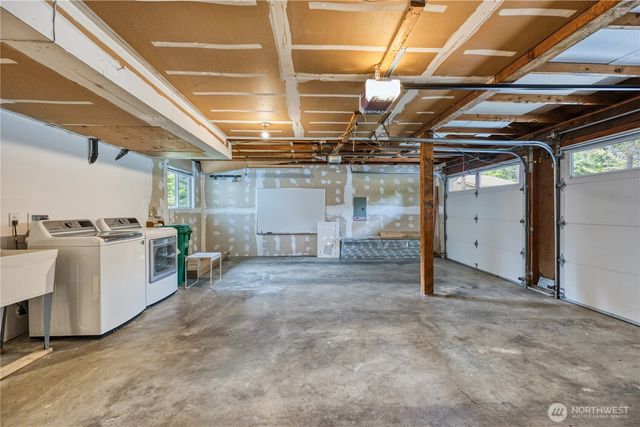 10827 159th Court NE, Redmond, WA 98052