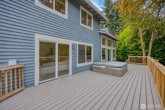 10827 159th Court NE, Redmond, WA 98052