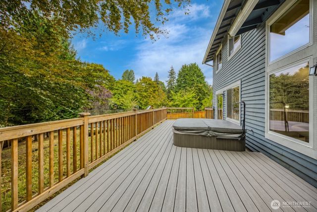 10827 159th Court NE, Redmond, WA 98052