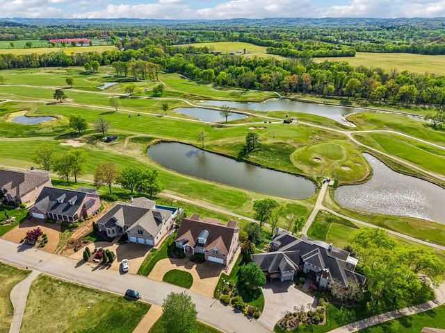 236 Gardenridge Dr, Franklin, TN 37069