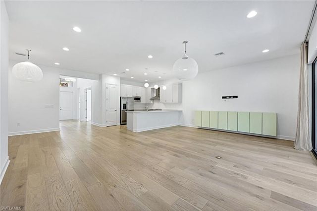 20812 Thistle Leaf LN, Estero, FL 33928