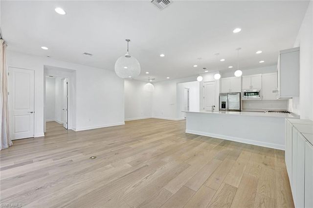 20812 Thistle Leaf LN, Estero, FL 33928