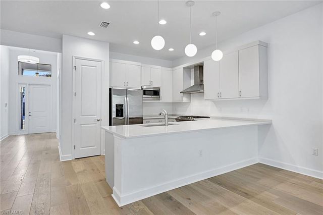 20812 Thistle Leaf LN, Estero, FL 33928