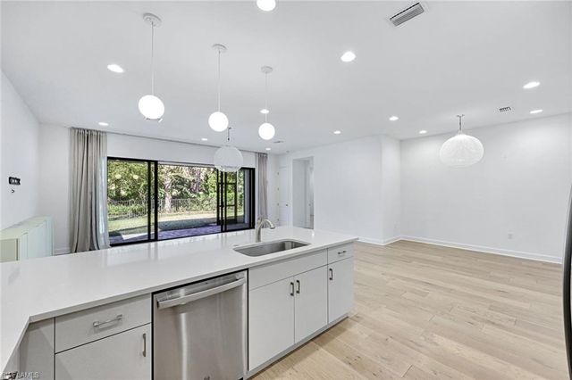 20812 Thistle Leaf LN, Estero, FL 33928