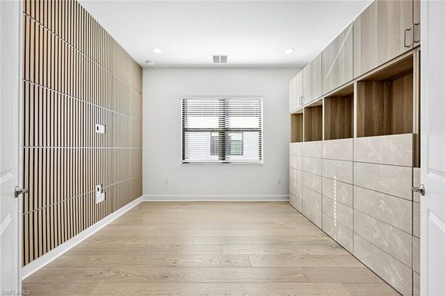 20812 Thistle Leaf LN, Estero, FL 33928