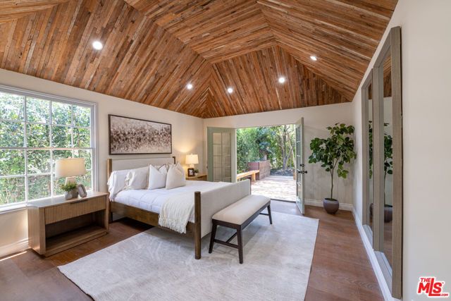 2225 Hillhurst Avenue, Los Angeles, CA 90027
