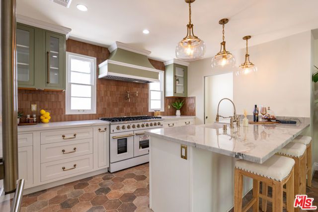 2225 Hillhurst Avenue, Los Angeles, CA 90027