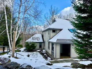 982 Brook Rd # 4, Stowe, VT 05672