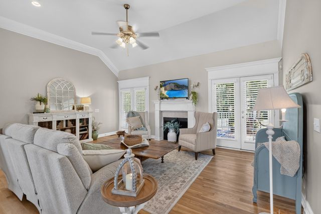 110 Bloomsbury Dr, Portland, TN 37148