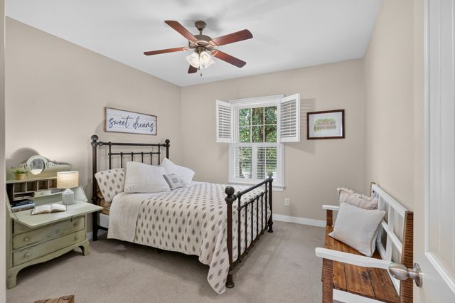 110 Bloomsbury Dr, Portland, TN 37148