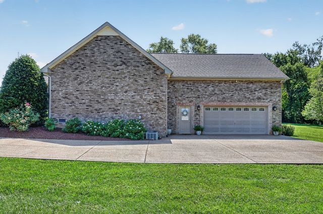 110 Bloomsbury Dr, Portland, TN 37148
