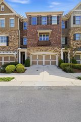 917 Dumaine Trace, Atlanta, GA 30328