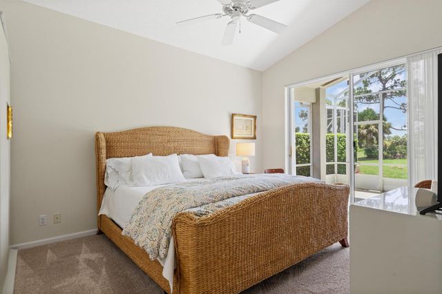 1618 SE Shelburnie Way, Port St. Lucie, FL 34952