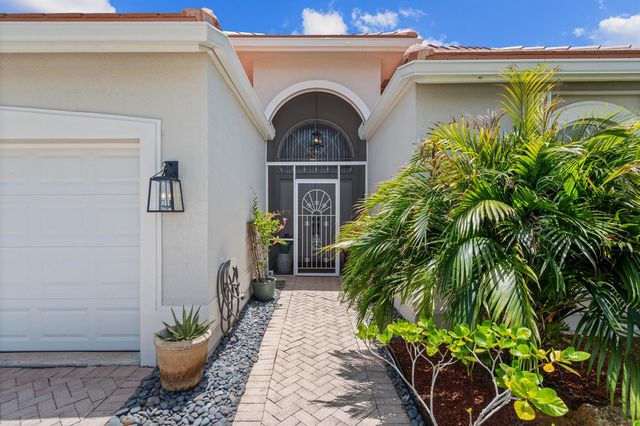 1618 SE Shelburnie Way, Port St. Lucie, FL 34952