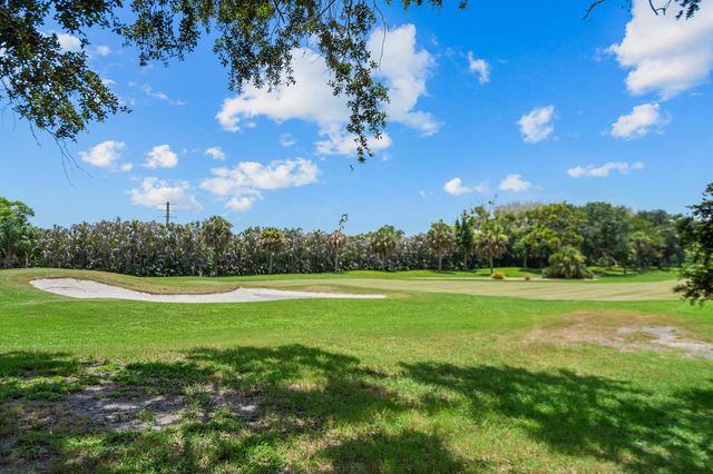 1618 SE Shelburnie Way, Port St. Lucie, FL 34952