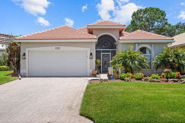1618 SE Shelburnie Way, Port St. Lucie, FL 34952