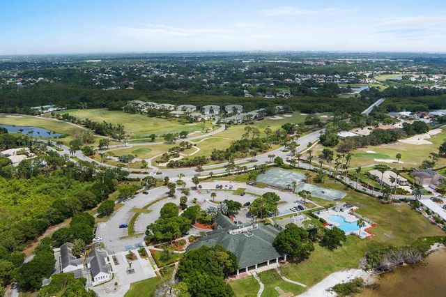 1618 SE Shelburnie Way, Port St. Lucie, FL 34952