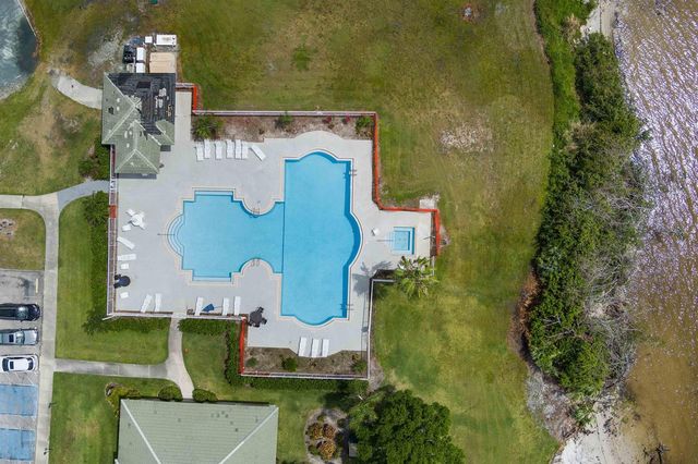 1618 SE Shelburnie Way, Port St. Lucie, FL 34952
