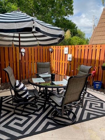 1166 6 Avenue D, Vero Beach, FL 32960