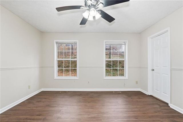 181 N Springs Drive, Acworth, GA 30101