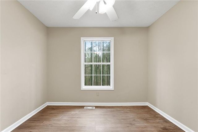 181 N Springs Drive, Acworth, GA 30101