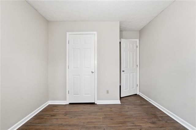 181 N Springs Drive, Acworth, GA 30101