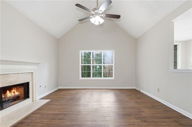 181 N Springs Drive, Acworth, GA 30101