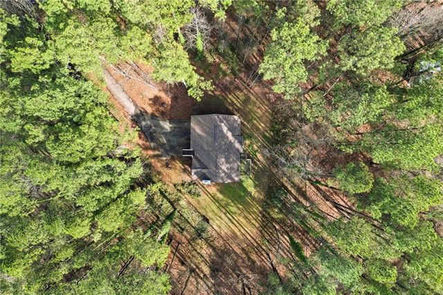 181 N Springs Drive, Acworth, GA 30101