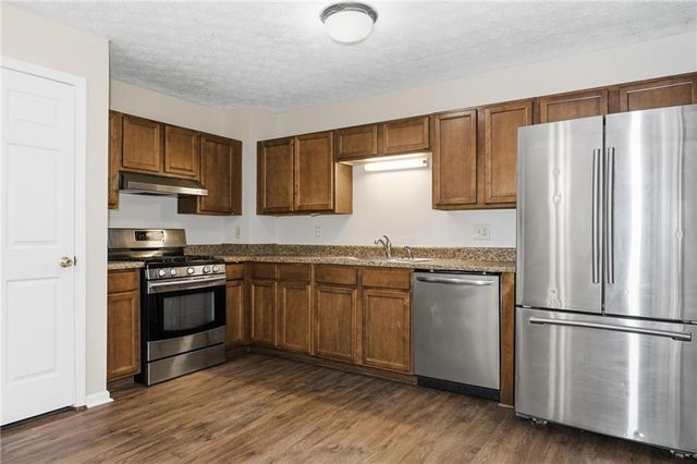 181 N Springs Drive, Acworth, GA 30101