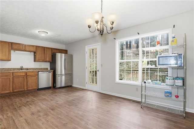 181 N Springs Drive, Acworth, GA 30101