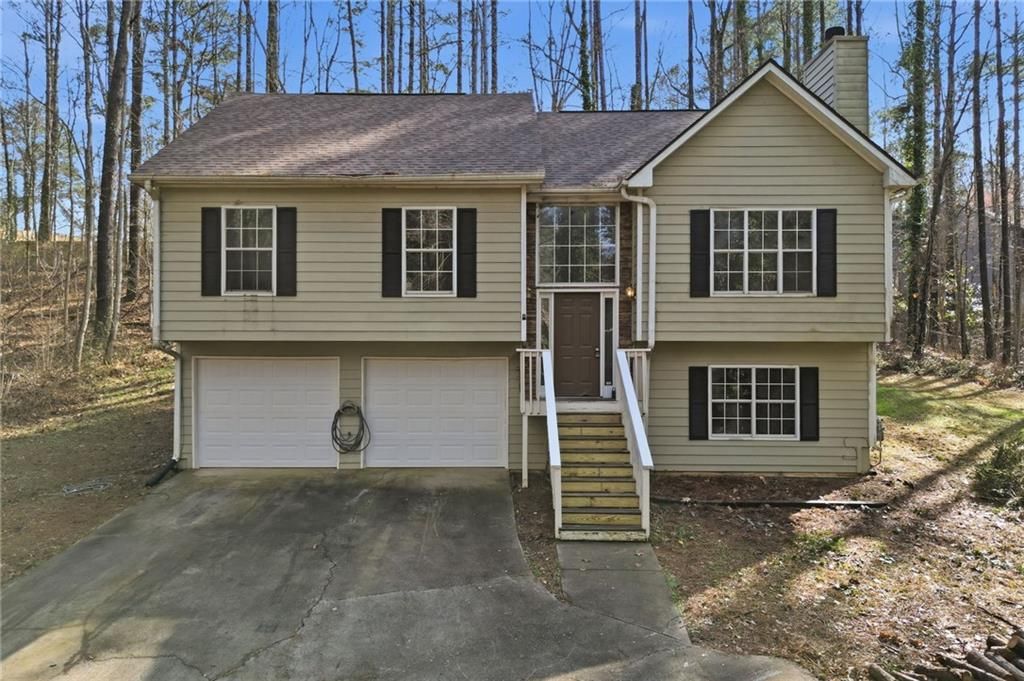 181 N Springs Drive, Acworth, GA 30101