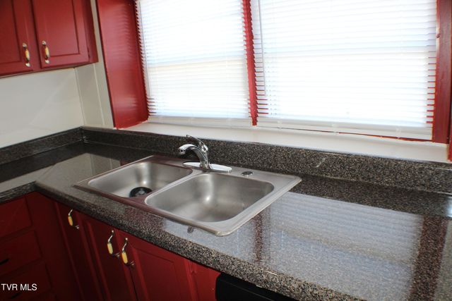 2133 Stadium Drive, Kingsport, TN 37664