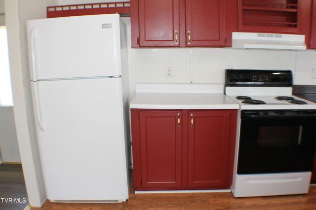 2133 Stadium Drive, Kingsport, TN 37664