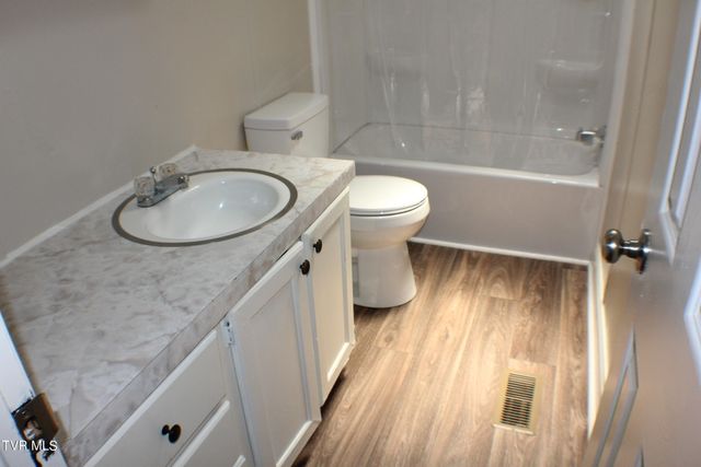 2133 Stadium Drive, Kingsport, TN 37664