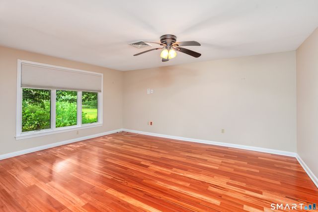 2 Castle Rock 2, Branford, CT 06405