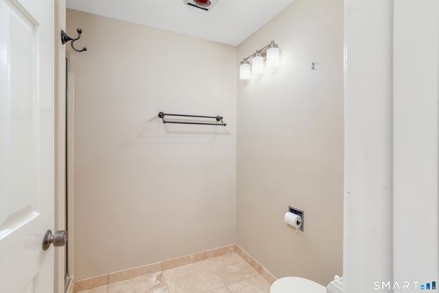 2 Castle Rock 2, Branford, CT 06405