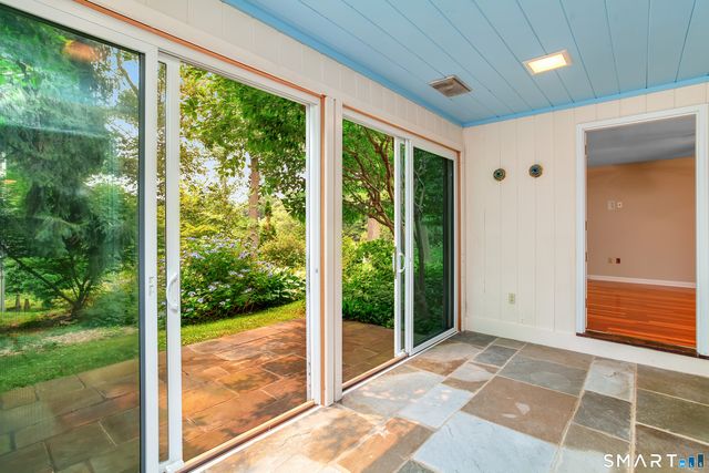 2 Castle Rock 2, Branford, CT 06405