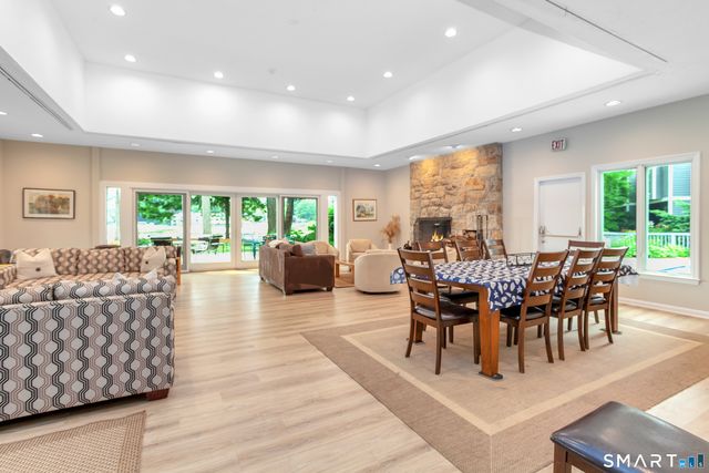 2 Castle Rock 2, Branford, CT 06405