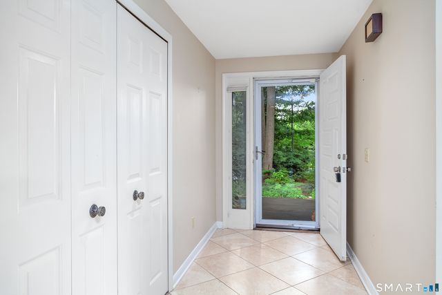 2 Castle Rock 2, Branford, CT 06405