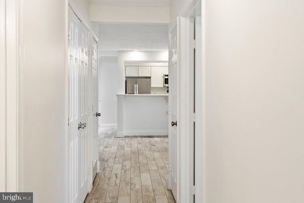 Image 27 of property listing at 6205 SANDPIPER CT #202, Elkridge, MD 21075