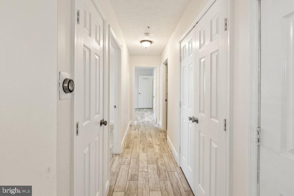 Image 28 of property listing at 6205 SANDPIPER CT #202, Elkridge, MD 21075