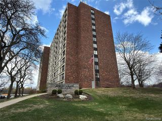21800 Morley Ave 906, Dearborn, MI 48124