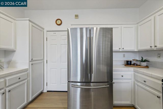 7323 Croy Ln, Dublin, CA 94568