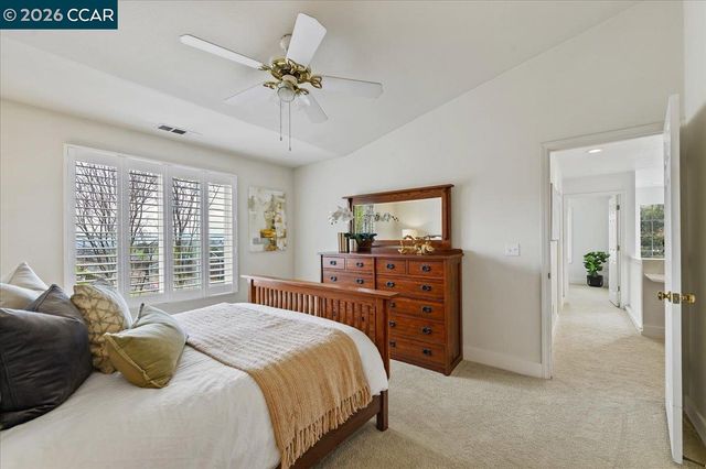 7323 Croy Ln, Dublin, CA 94568