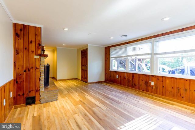 416 E IRVIN AVE, State College, PA 16801