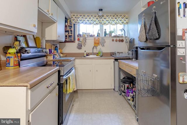 416 E IRVIN AVE, State College, PA 16801